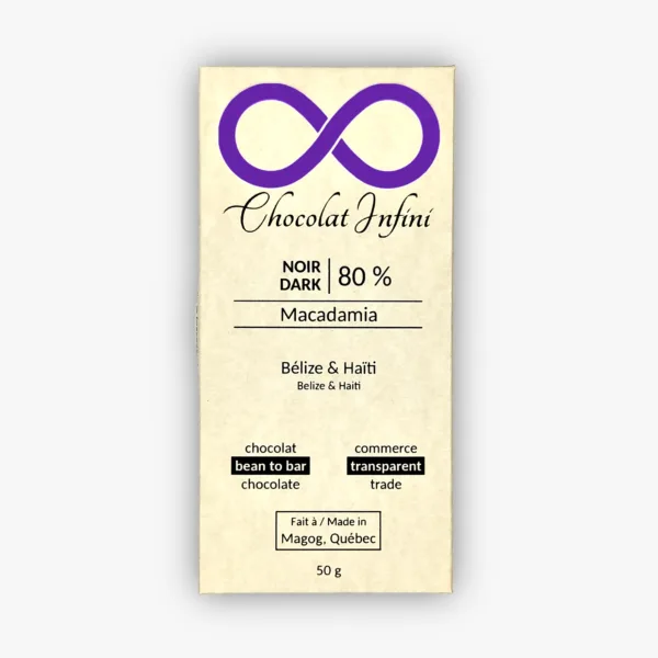 Picture of a macadamia nuts-flavoured 80 % dark chocolate bar.