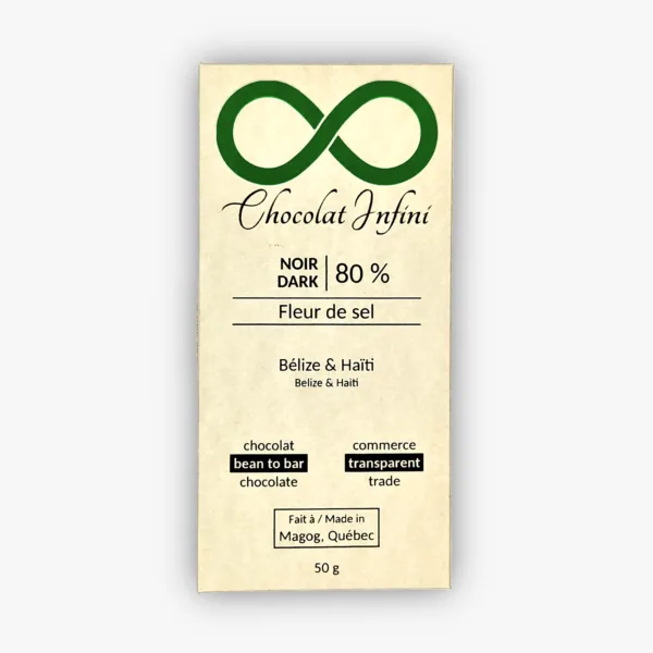 Picture of a fleur de sel-flavoured 80 % dark chocolate bar.