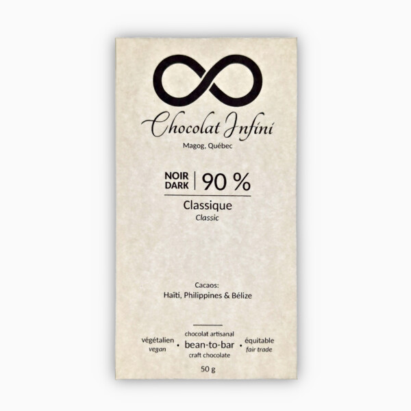 Picture of a classic-flavoured 90 % dark chocolate bar.